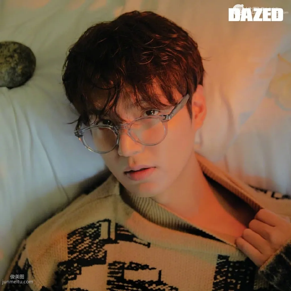 帥氣韓星李敏鎬DAZED戶外旅拍雜志寫真大片 7