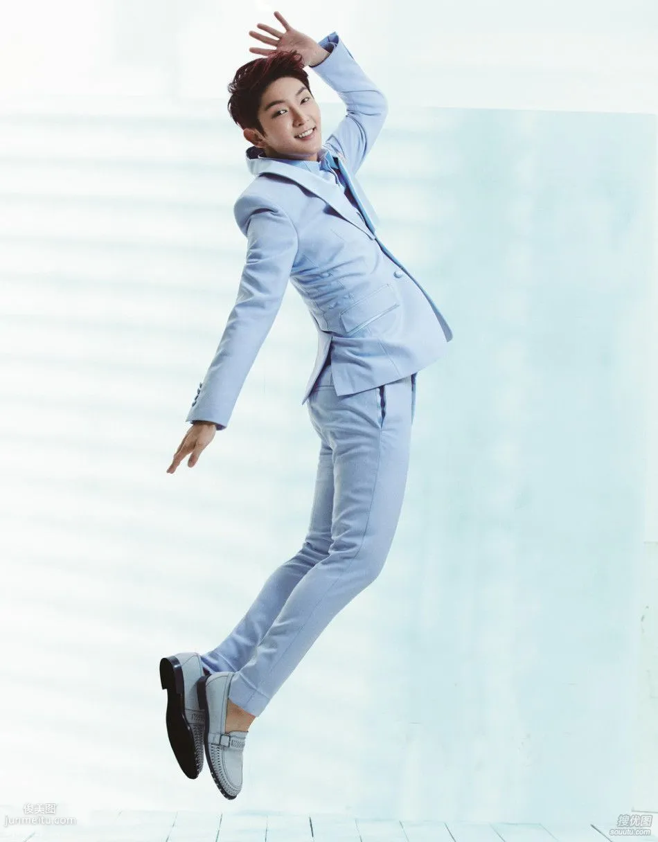 Korean Star Lee Joon-gi (Lee Jun-ki) Cool and Handsome Photo Set Picture Collection photo 11