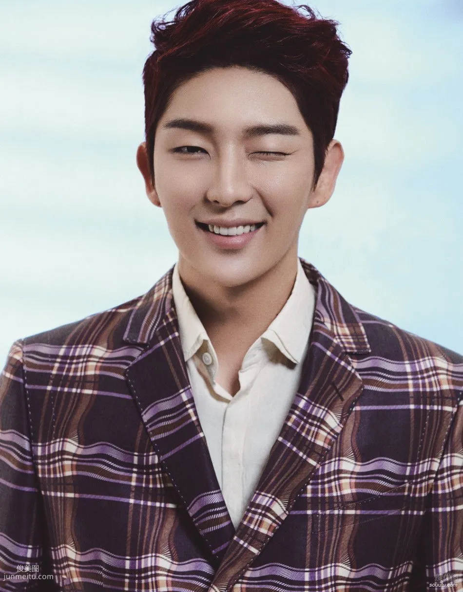 Korean Star Lee Joon-gi (Lee Jun-ki) Cool and Handsome Photo Set Picture Collection photo 9