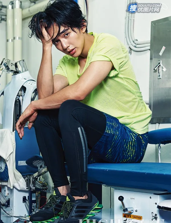 Yu Chenghao Home Sportswear Photos, Drenched in Sweat Showing the Charm of Sports photo 2
