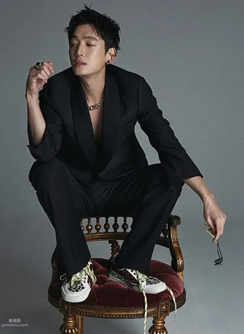 Korean Handsome Male Star Jung Kyung-ho Fashionable Stylish Individual Trend Photos photo 6