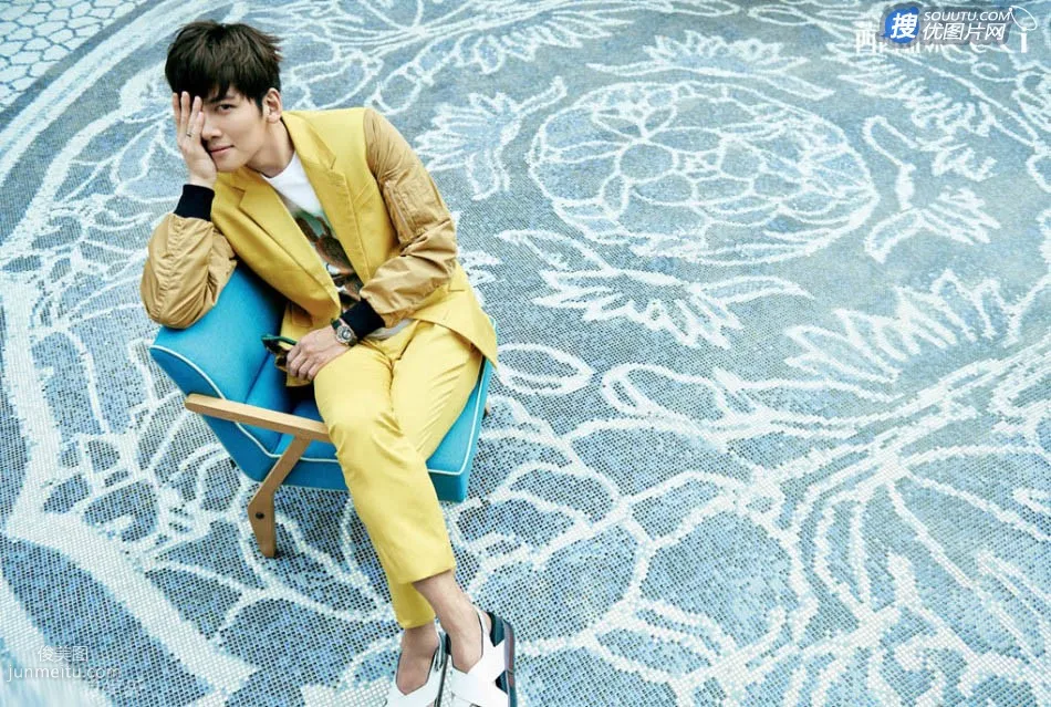 Korean Actor Chi Changxu Magazine Cover Photo Blockbuster photo 3