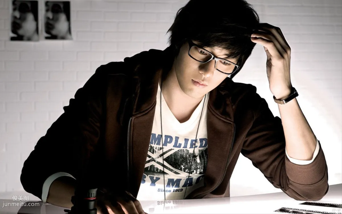 So Ji-sub: Photo Shoot photo 7