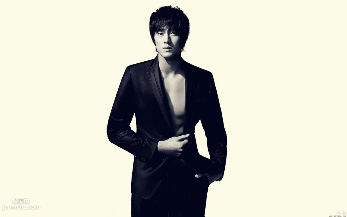 So Ji-sub: Photo Shoot photo 13