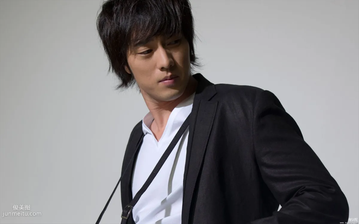 So Ji-sub: Photo Shoot photo 2