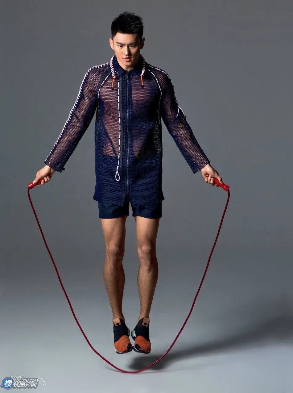 Muscular Handsome Ning Zetao HD Sports Photo Set photo 4