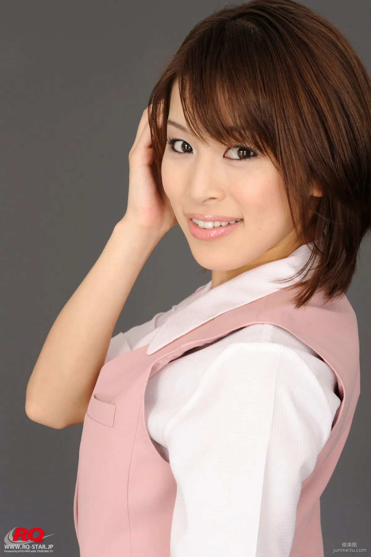 [RQ-STAR] NO.00020 Umi Kurihara 栗原海 Office Lady 寫真集 101