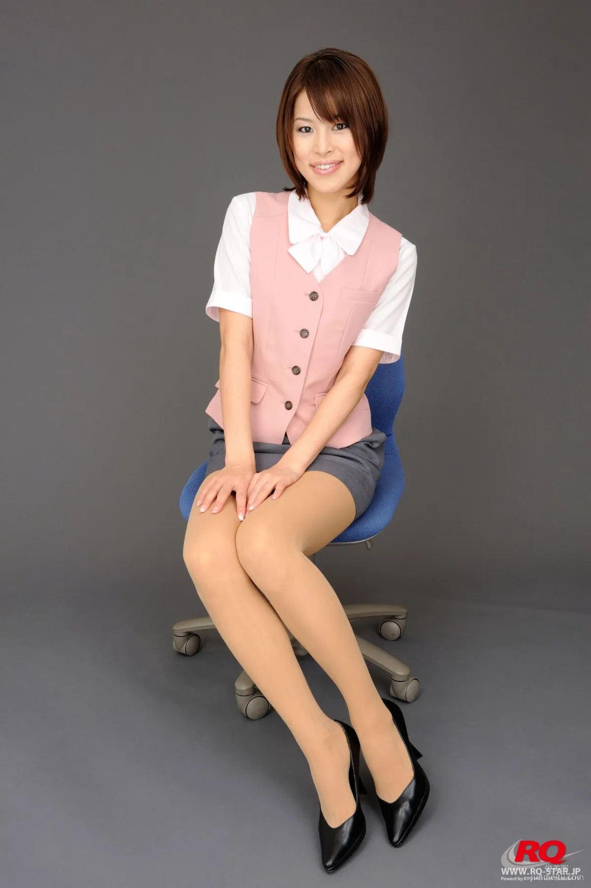 [RQ-STAR] NO.00020 Umi Kurihara 栗原海 Office Lady 寫真集 34