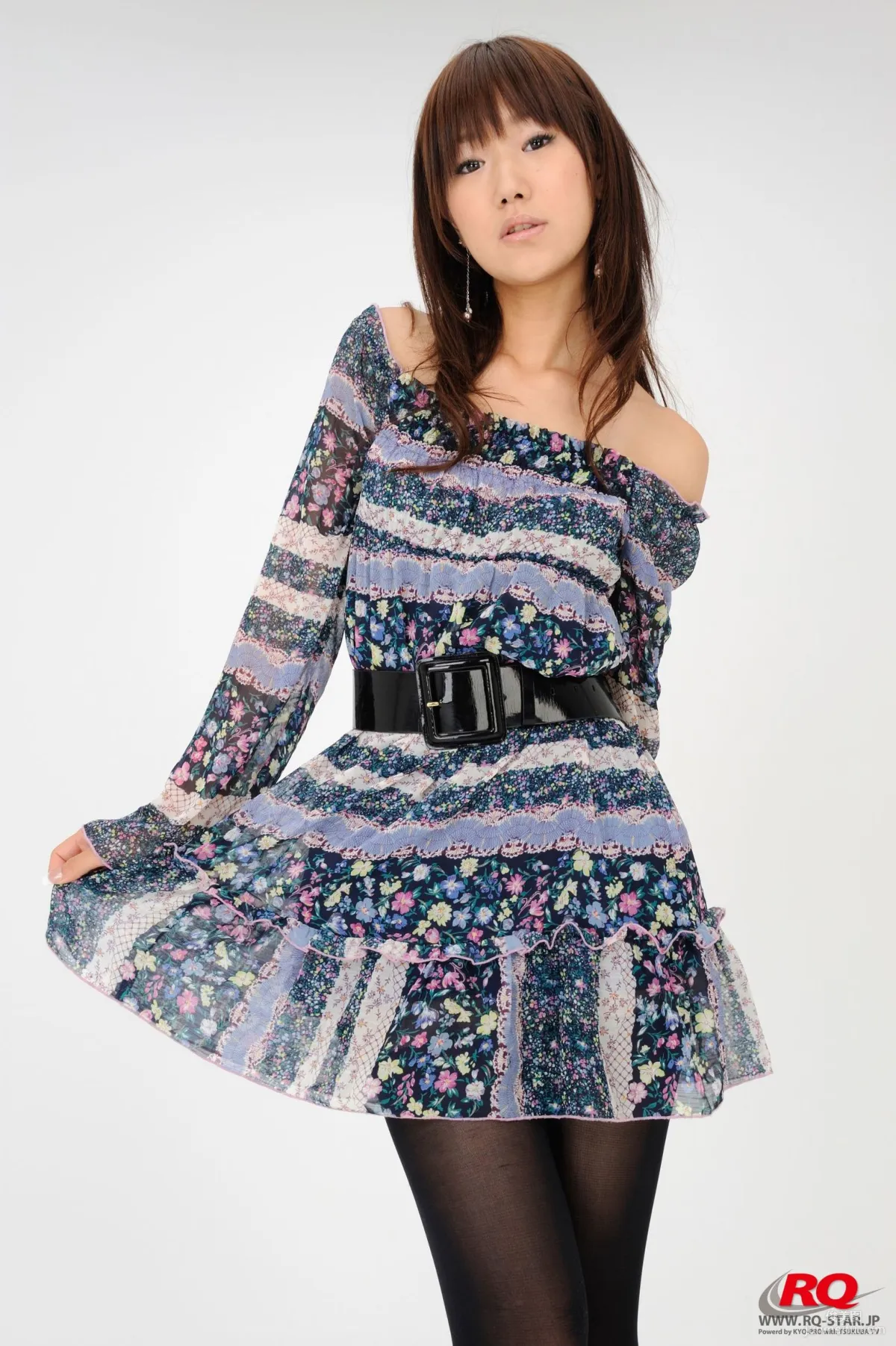 [RQ-STAR] NO.00073 水城さと子 Private Dress 寫真集 17
