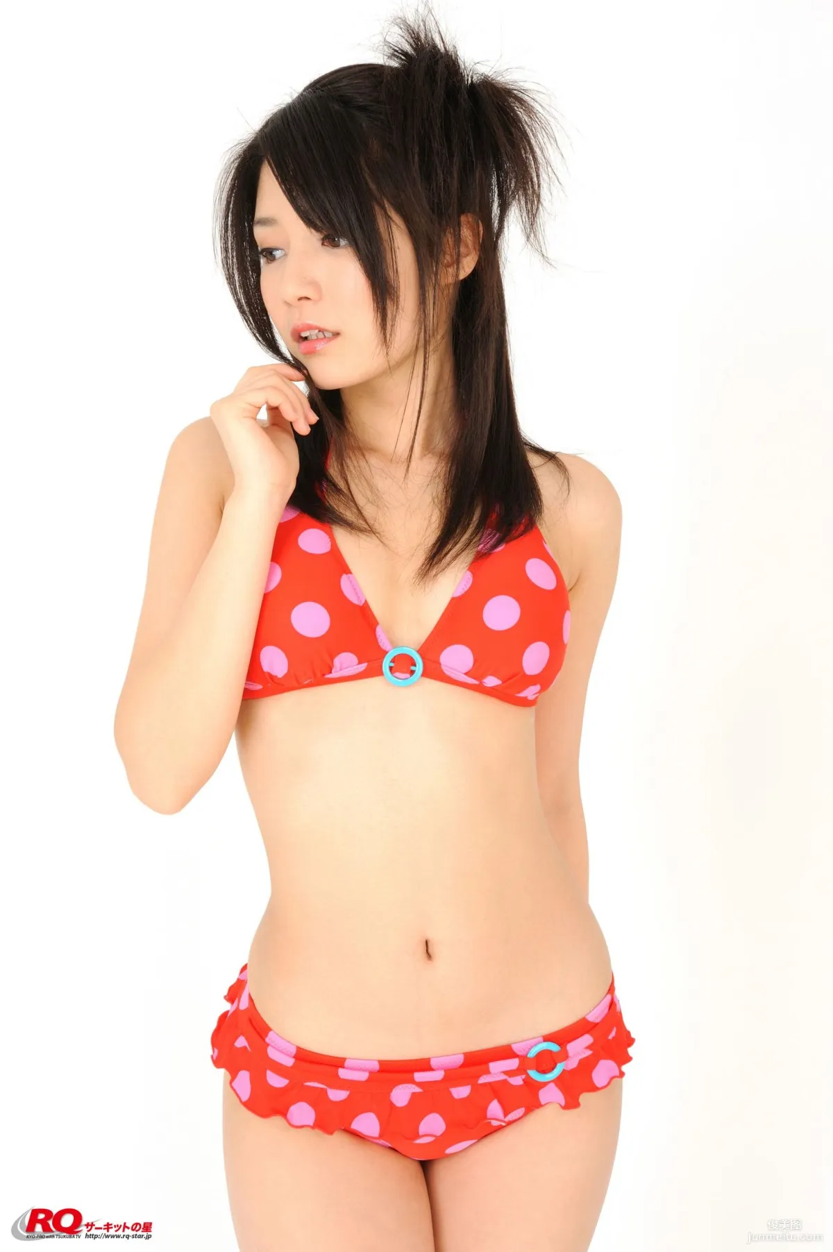 [RQ-STAR] NO.00105 古崎瞳 Swim Suits – Red 泳裝寫真集 26
