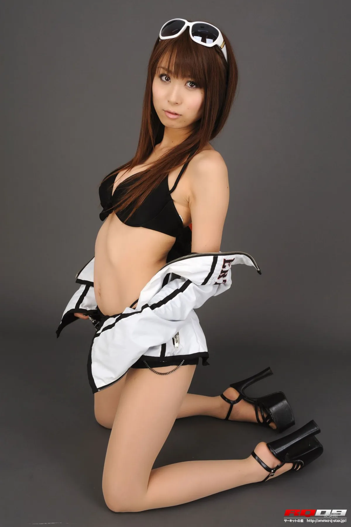 [RQ-STAR] NO.00143 我妻早央/我妻さおり Race Queen – Faust Racing 寫真集 84
