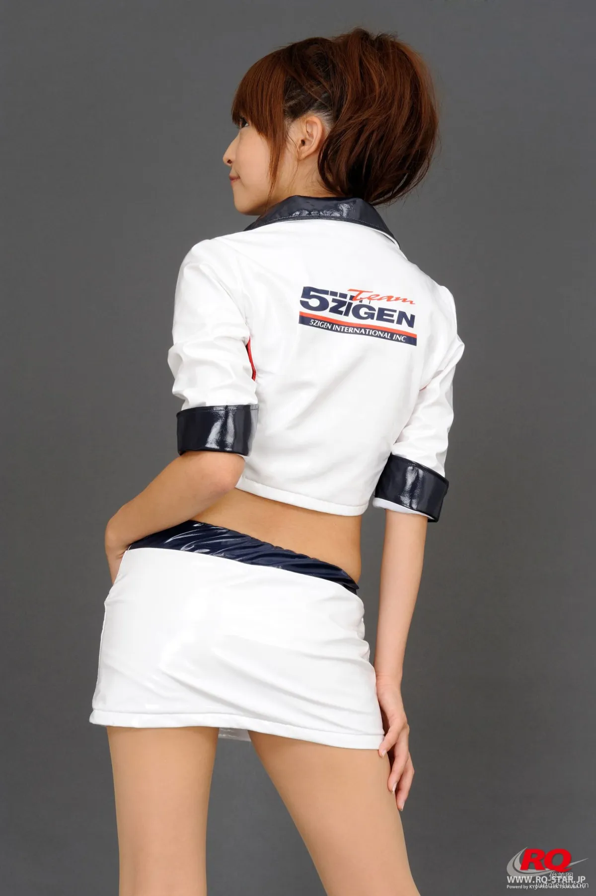 [RQ-STAR] NO.00080 Mio Aoki 青木未央 Race Queen – 2008 5Zigen 寫真集 23