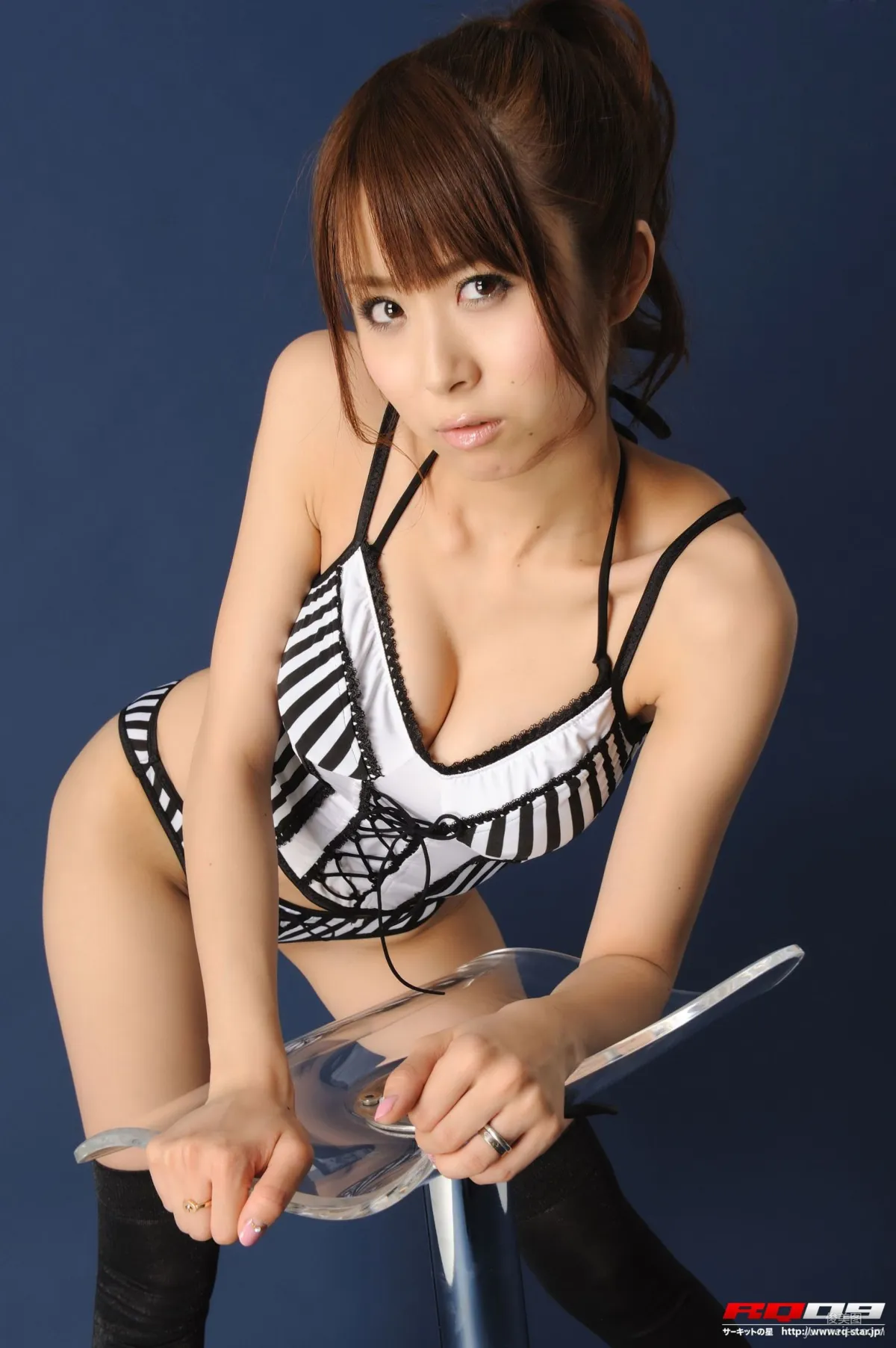 [RQ-STAR] NO.00134 我妻早央 Swim Suits – Black x White 寫真集 109
