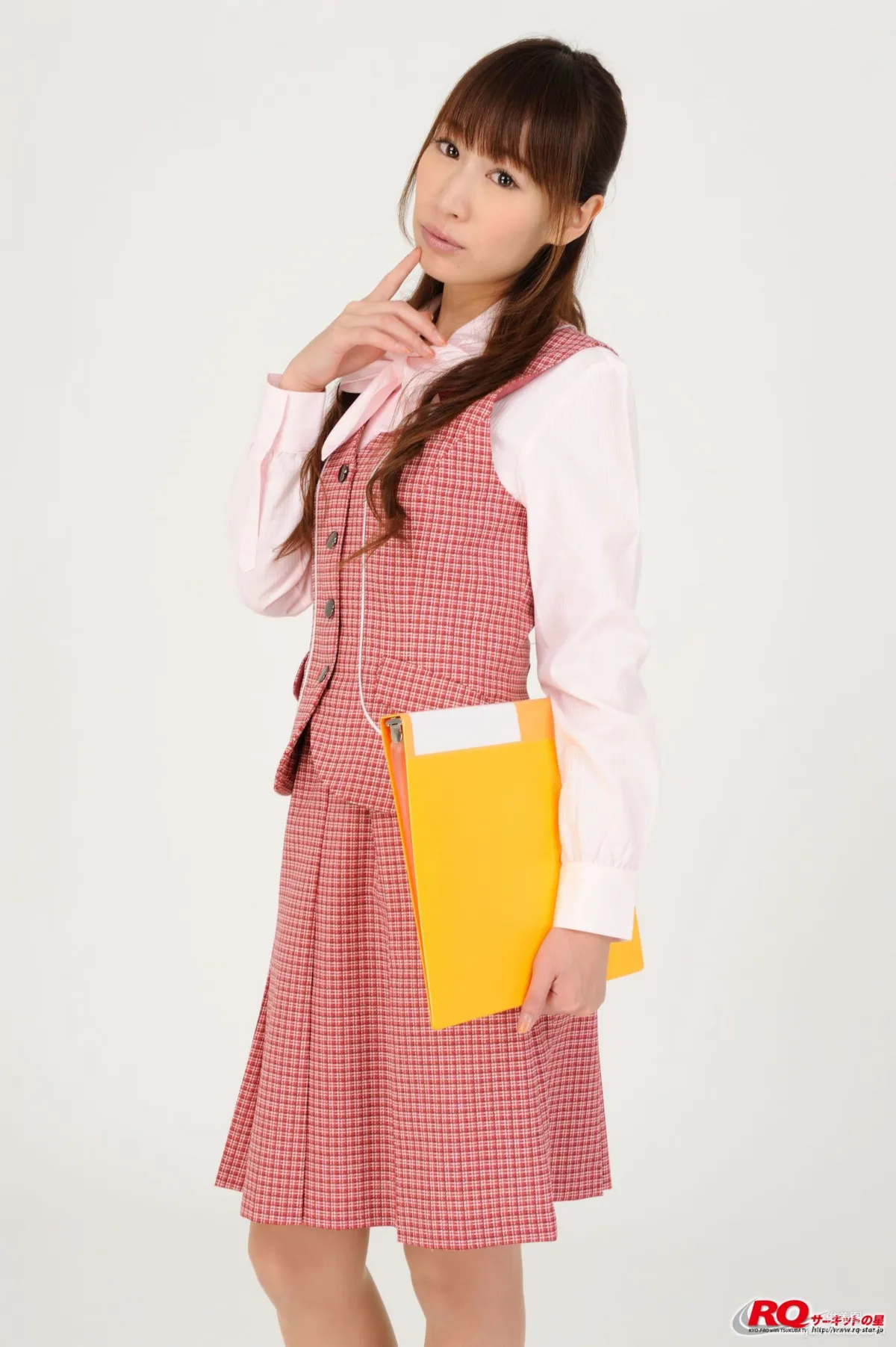 [RQ-STAR] NO.00104 山本裡奈 Office Lady制服系列寫真集 25
