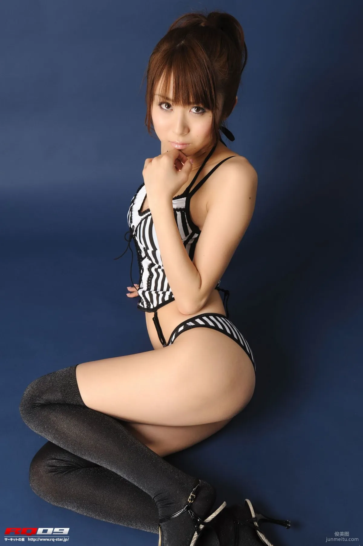 [RQ-STAR] NO.00134 我妻早央 Swim Suits – Black x White 寫真集 122