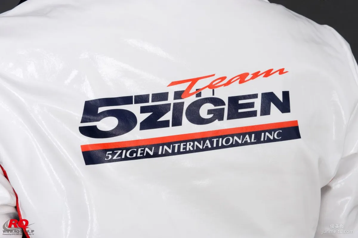 [RQ-STAR] NO.00080 Mio Aoki 青木未央 Race Queen – 2008 5Zigen 寫真集 24