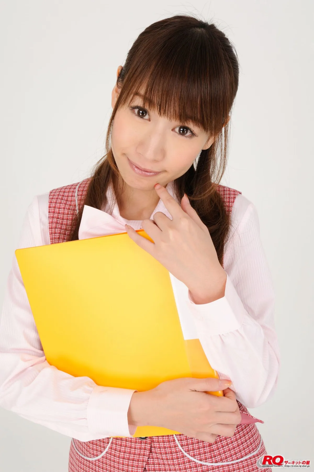 [RQ-STAR] NO.00104 山本裡奈 Office Lady制服系列寫真集 26