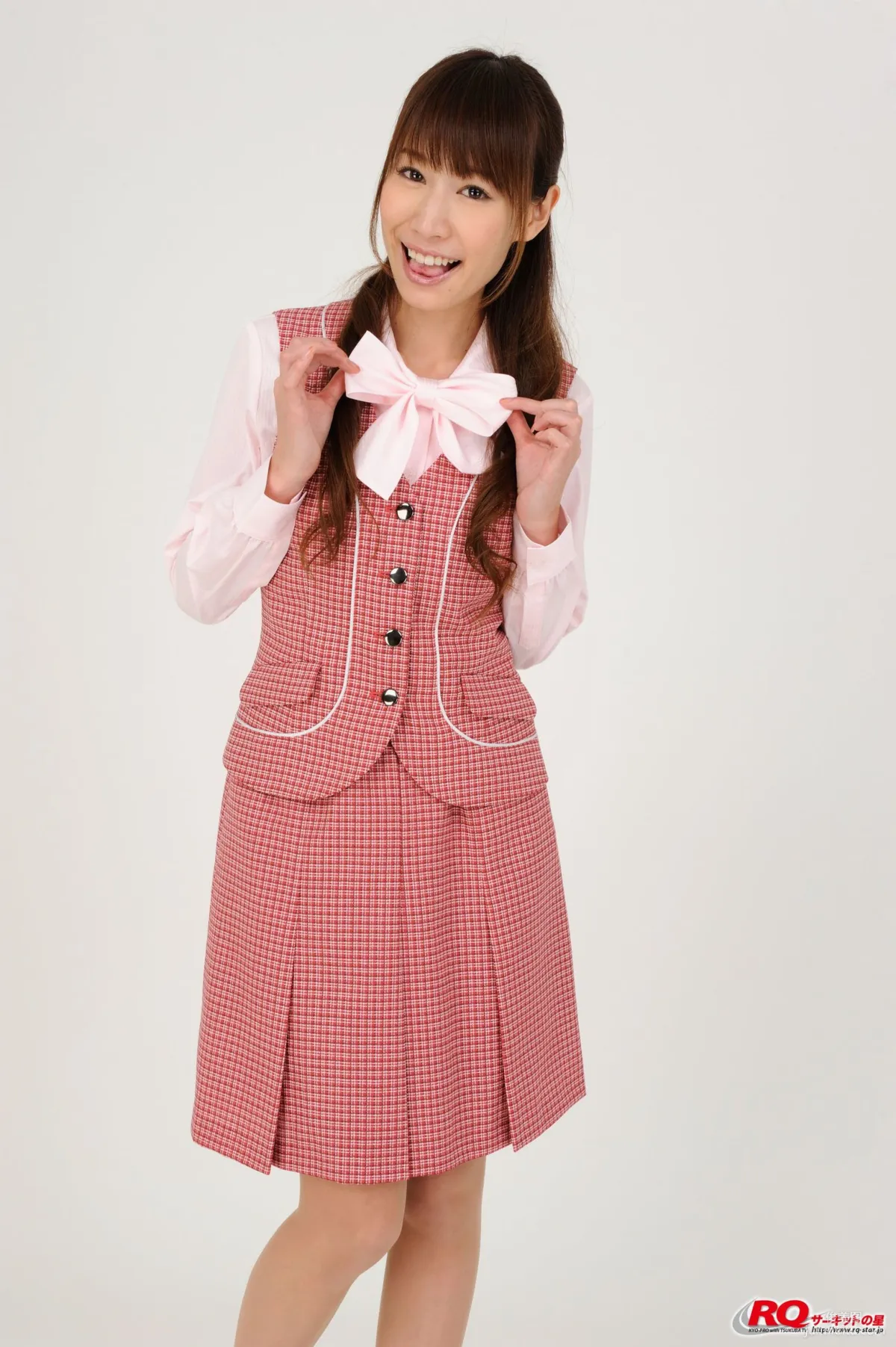 [RQ-STAR] NO.00104 山本裡奈 Office Lady制服系列寫真集 10