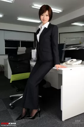 [RQ-STAR寫真集] NO.00155 藤村えみり/藤村枝美裡 Recruit Style 辦公室美女系列