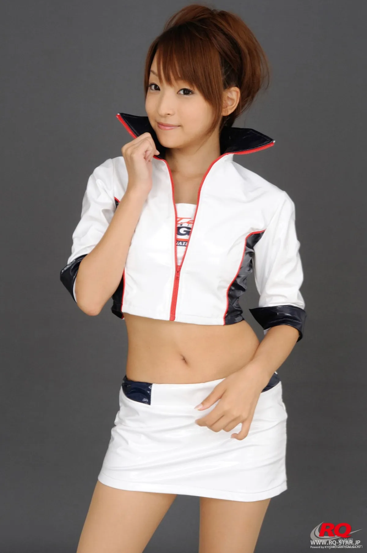 [RQ-STAR] NO.00080 Mio Aoki 青木未央 Race Queen – 2008 5Zigen 寫真集 3