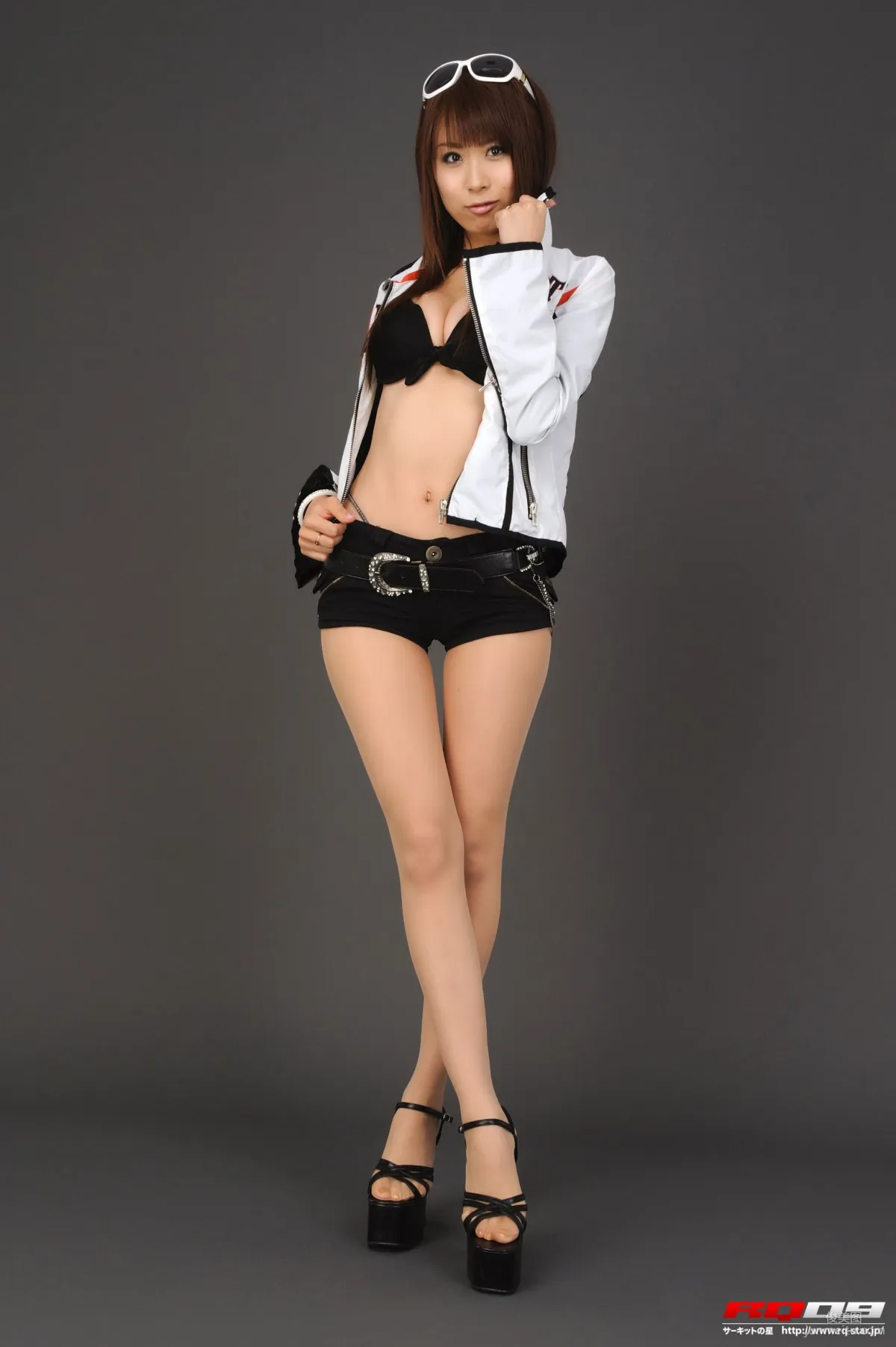 [RQ-STAR] NO.00143 我妻早央/我妻さおり Race Queen – Faust Racing 寫真集 5