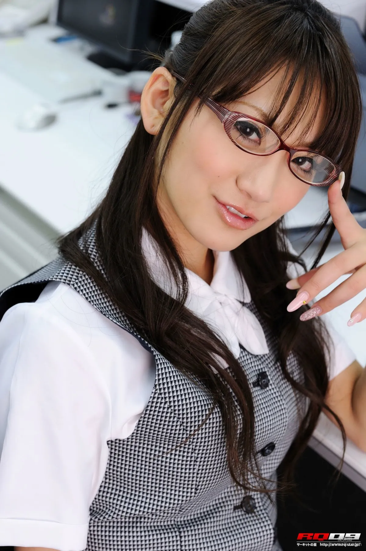 [RQ-STAR] NO.00248 Saki Kouzai 香西咲 Office Lady 寫真集 15