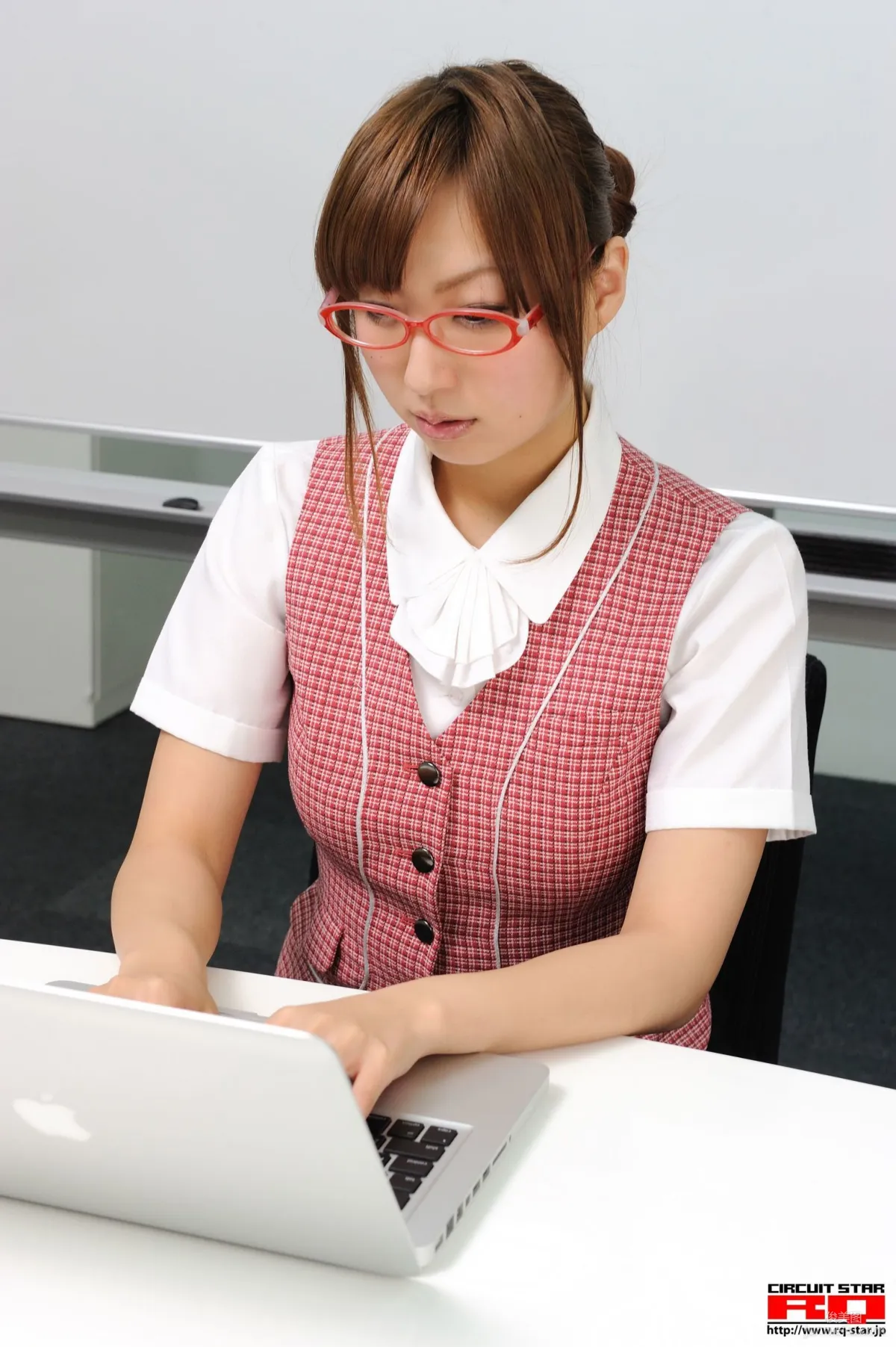 [RQ-STAR] NO.00255 Yuka Tachibana 立花ゆか Office Lady 寫真集 74