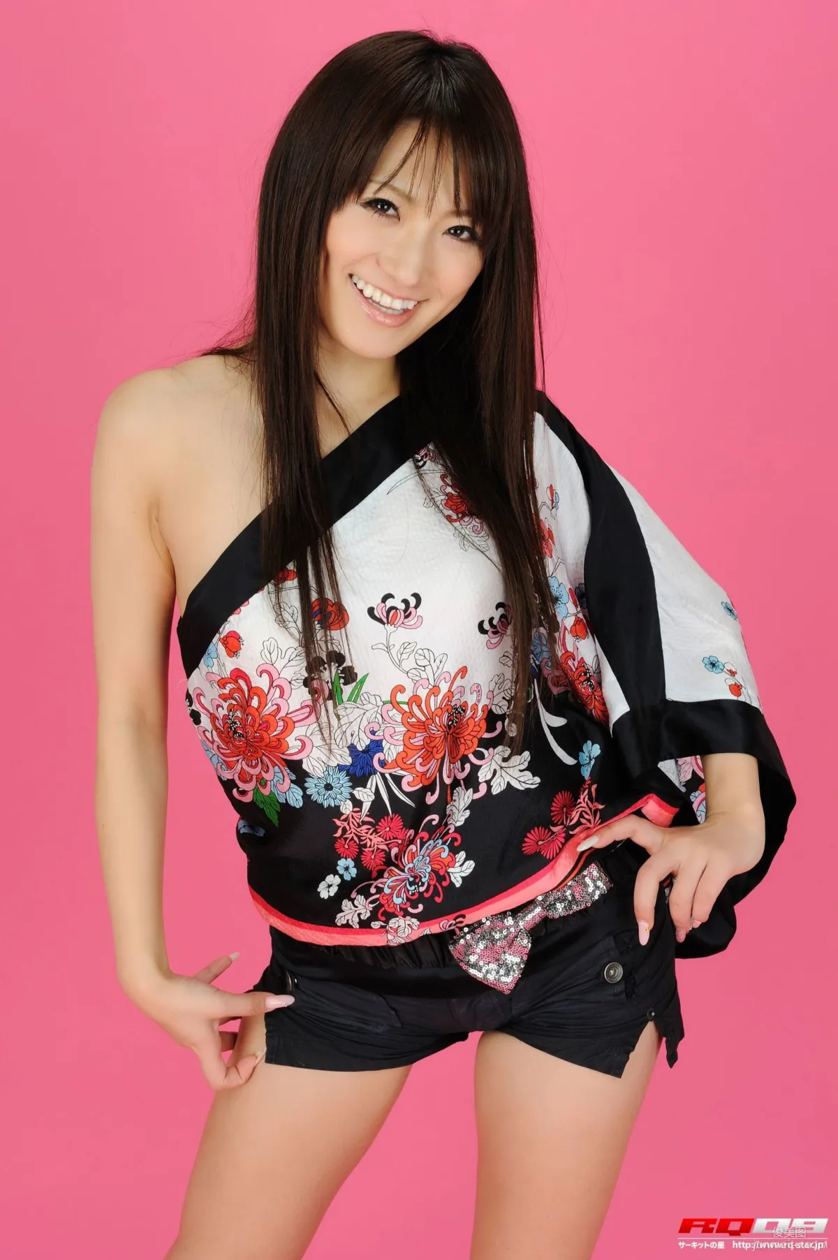 [RQ-STAR] NO.00239 香西咲 Private Dress 長腿熱褲 寫真集 19