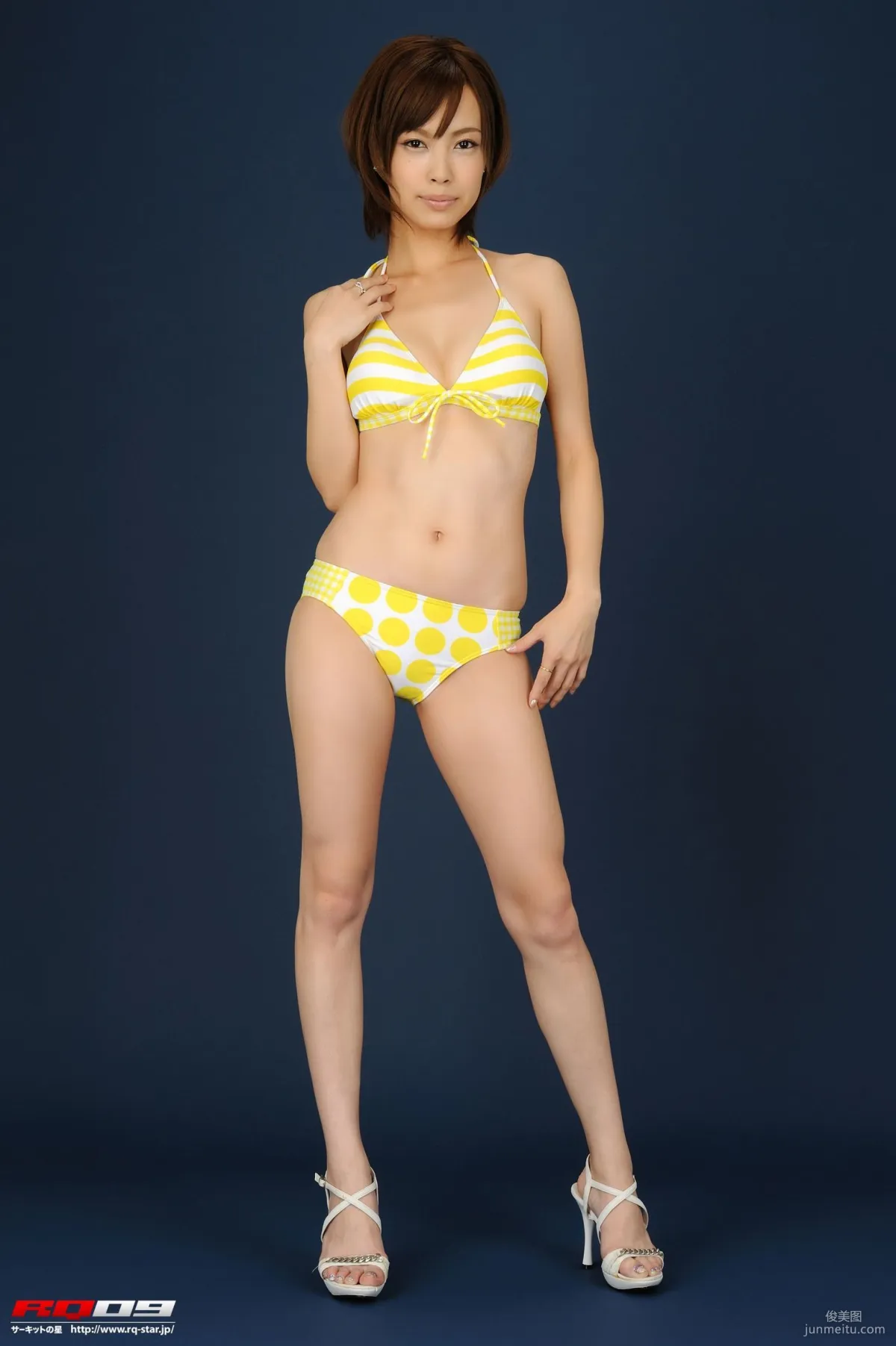 [RQ-STAR] NO.00185 Izumi Morita 森田泉美 Swim Suits 寫真集 2
