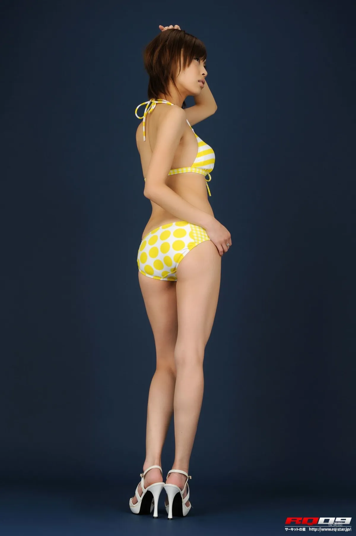 [RQ-STAR] NO.00185 Izumi Morita 森田泉美 Swim Suits 寫真集 36