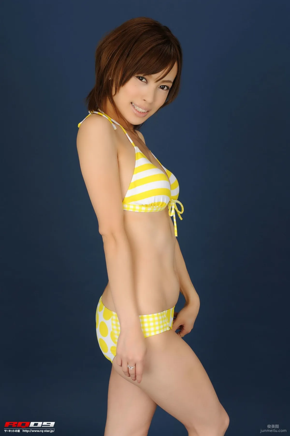 [RQ-STAR] NO.00185 Izumi Morita 森田泉美 Swim Suits 寫真集 42