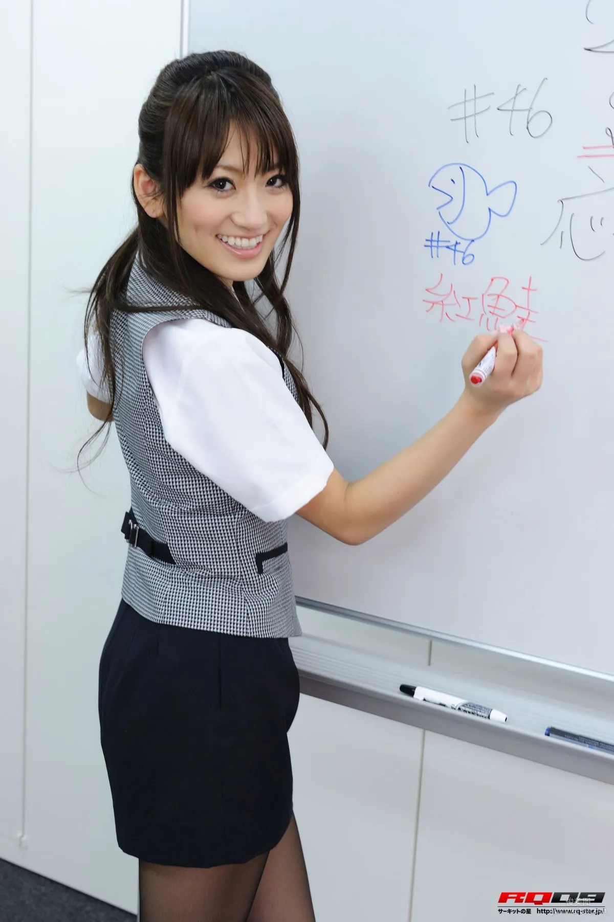 [RQ-STAR] NO.00248 Saki Kouzai 香西咲 Office Lady 寫真集 94