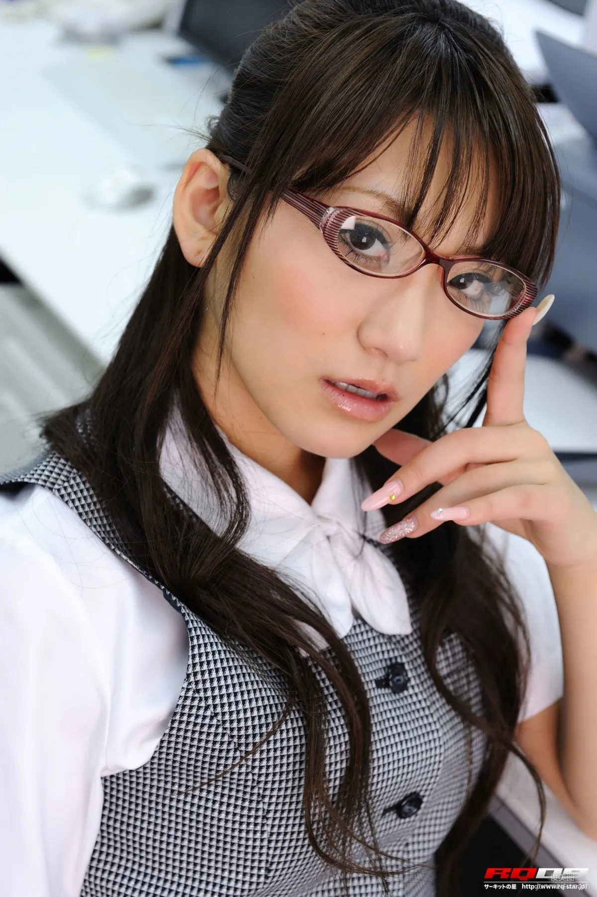 [RQ-STAR] NO.00248 Saki Kouzai 香西咲 Office Lady 寫真集 13