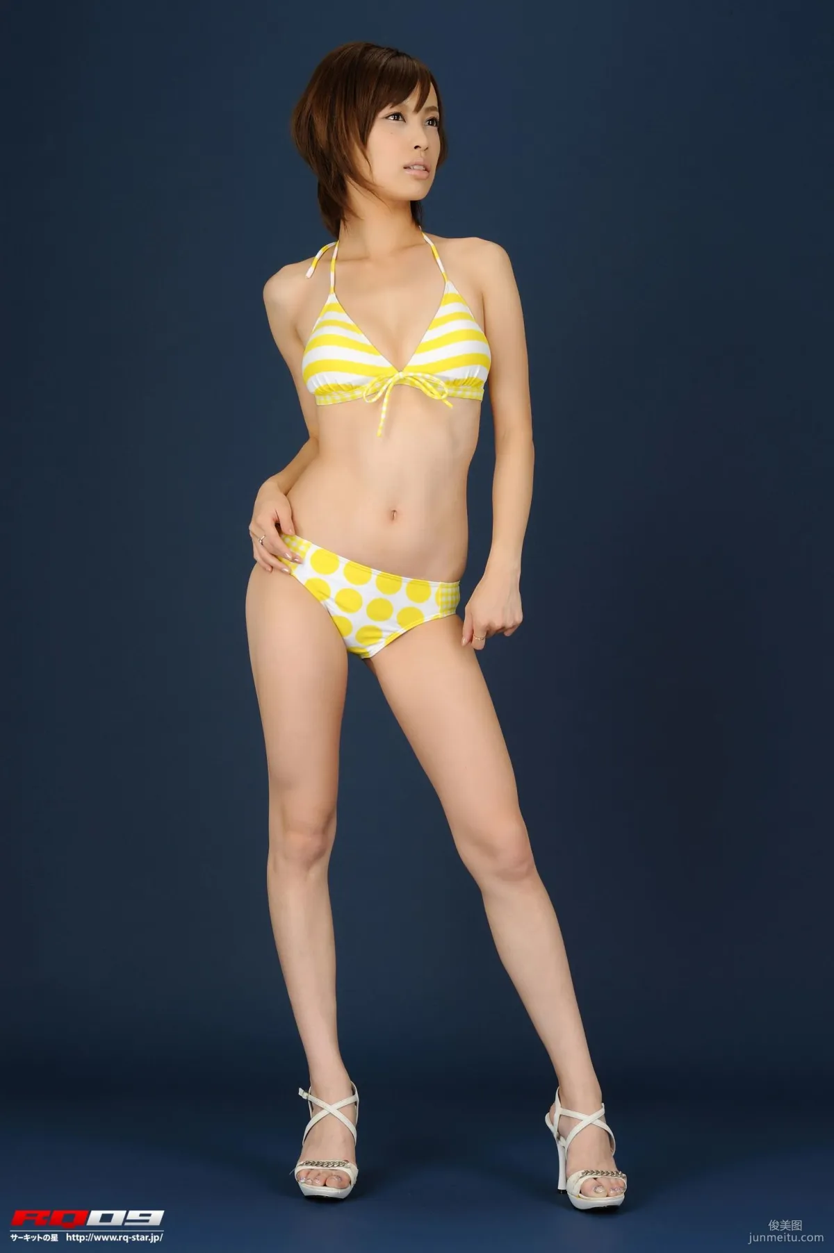 [RQ-STAR] NO.00185 Izumi Morita 森田泉美 Swim Suits 寫真集 16
