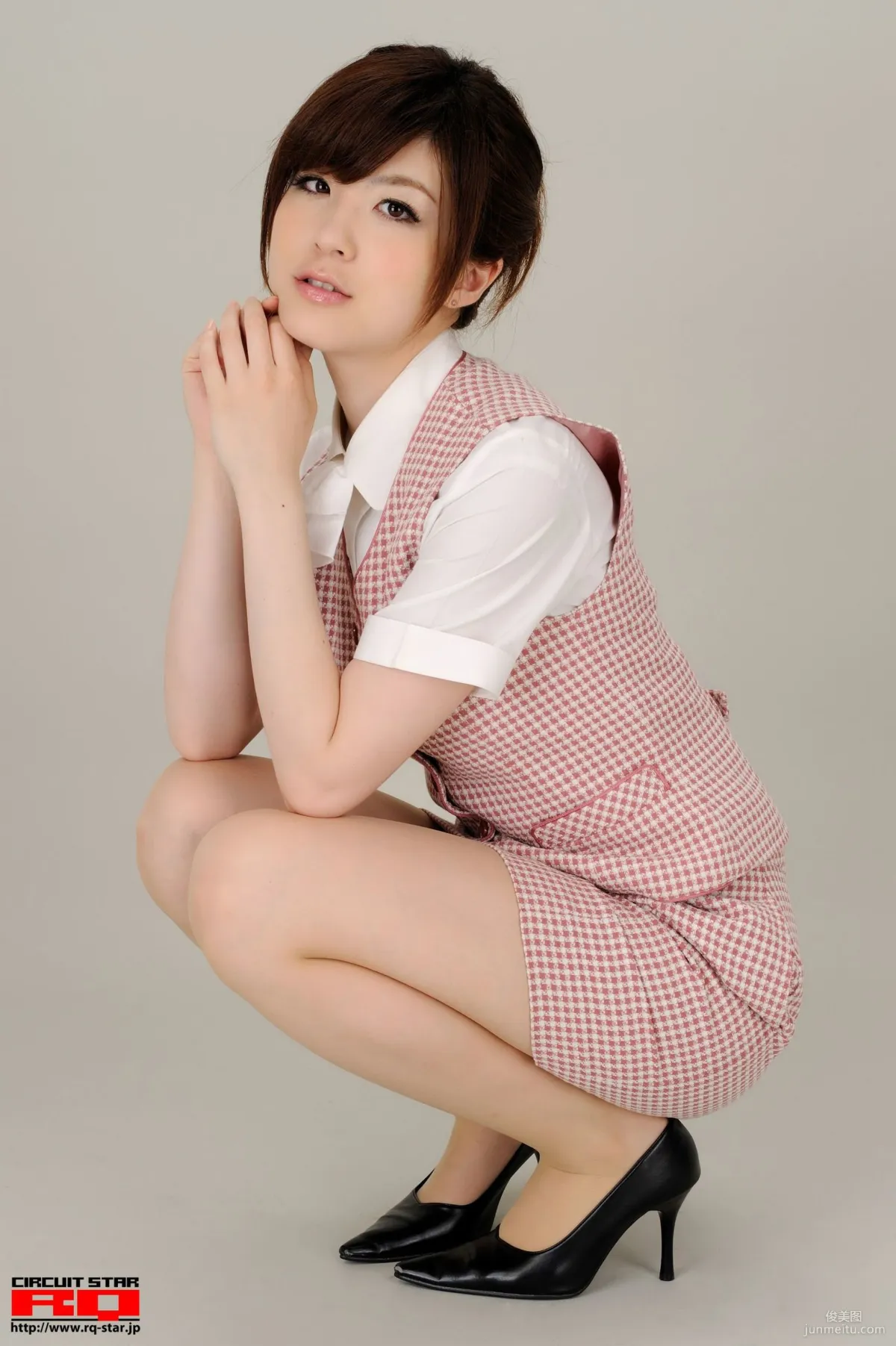 [RQ-STAR] NO.00365 荒木よし穂 Office Lady 辦公室女郎 寫真集 98
