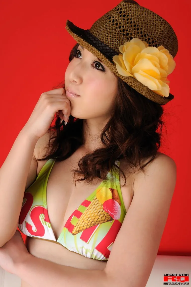 [RQ-STAR] NO.00281 Emi Shimizu 清水惠美 Swim Suits 寫真集 38