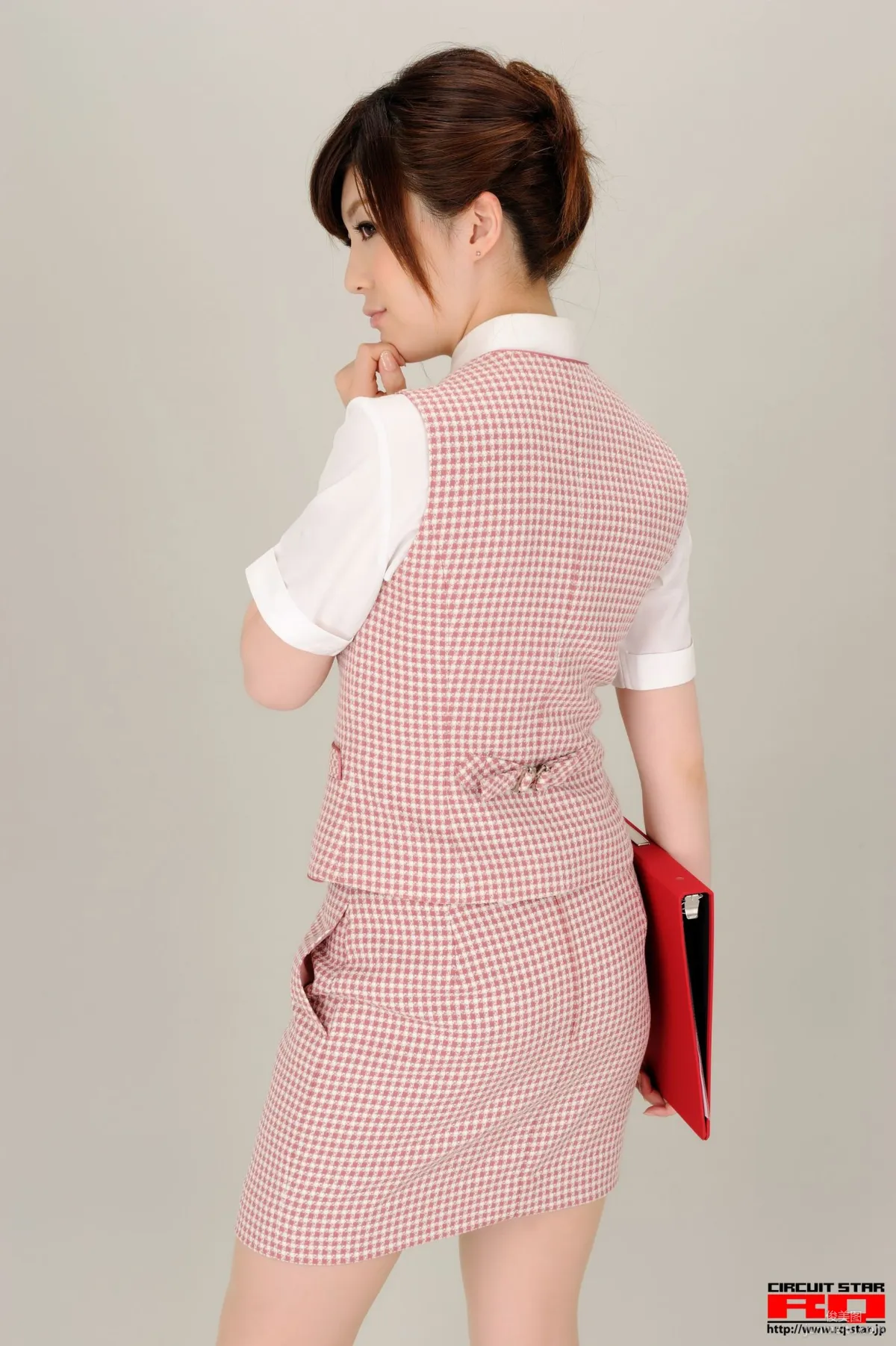 [RQ-STAR] NO.00365 荒木よし穂 Office Lady 辦公室女郎 寫真集 23