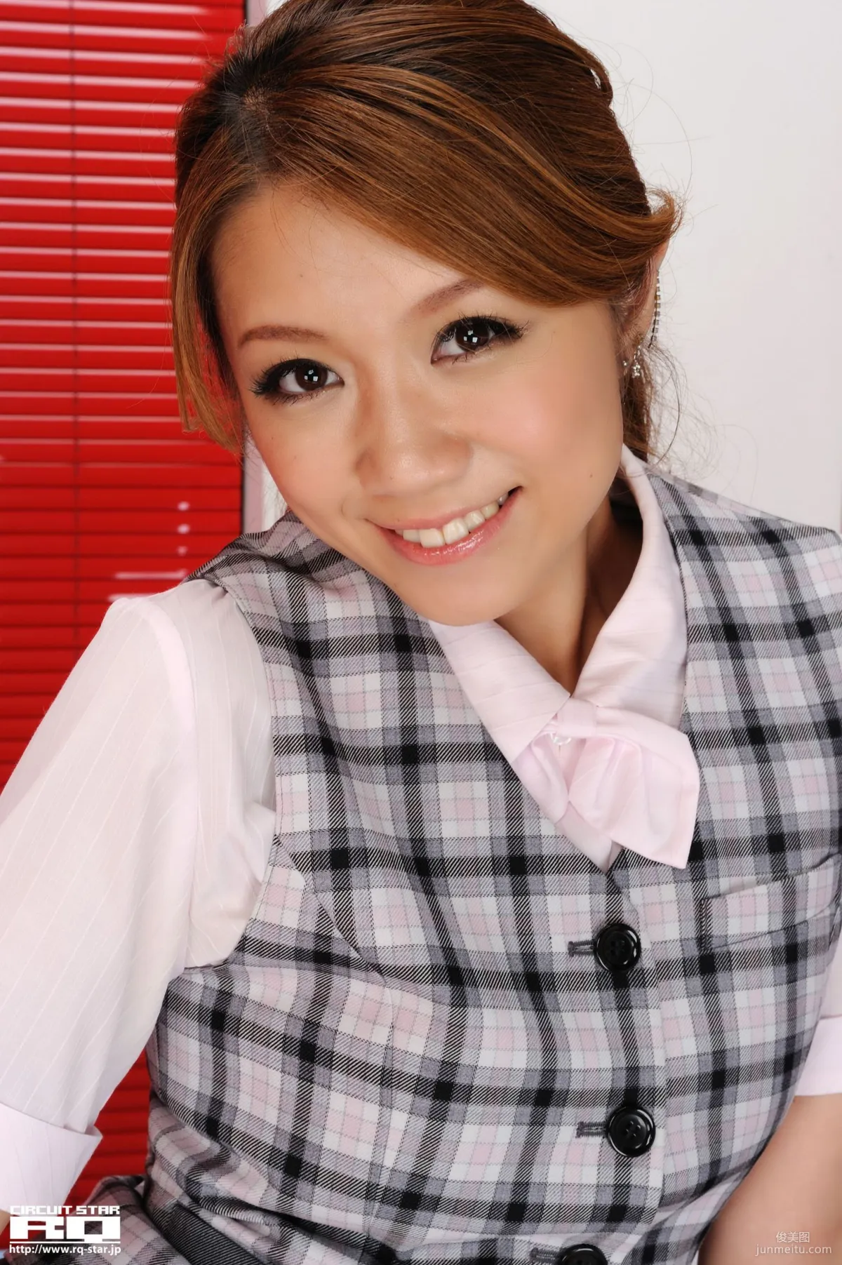 [RQ-STAR] NO.00331 Yumi Matsutani 松谷裕美 Office Lady 寫真集 77