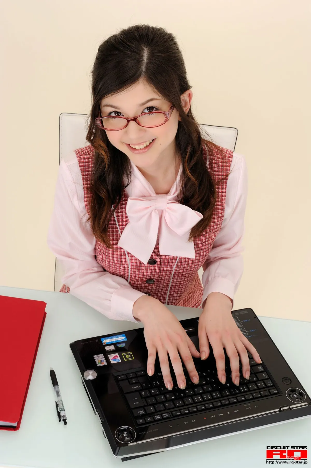 [RQ-STAR] NO.00362 Amy Kubo 久保エイミー Office Lady 寫真集 66
