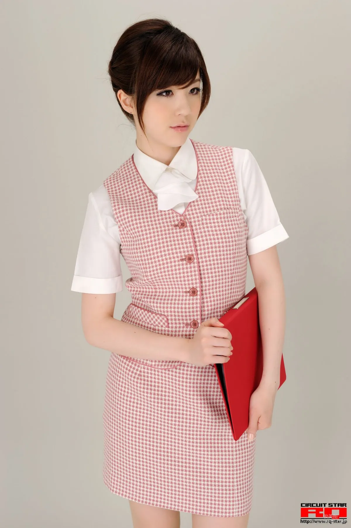 [RQ-STAR] NO.00365 荒木よし穂 Office Lady 辦公室女郎 寫真集 14