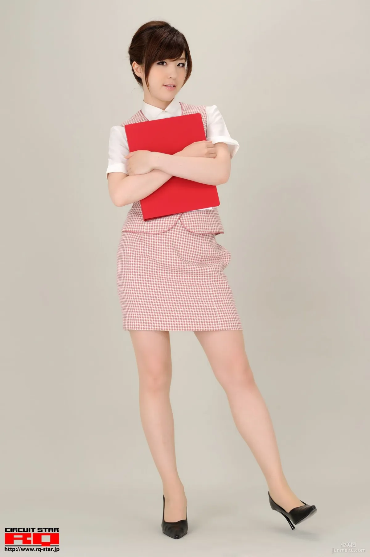 [RQ-STAR] NO.00365 荒木よし穂 Office Lady 辦公室女郎 寫真集 27