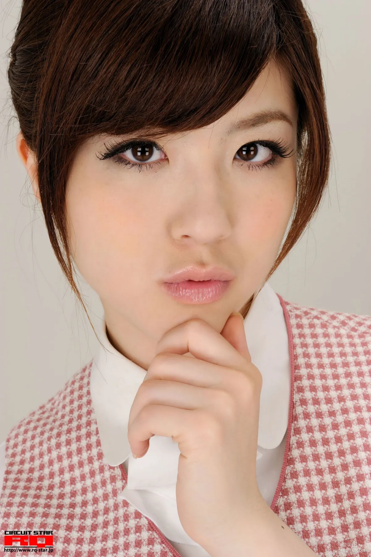 [RQ-STAR] NO.00365 荒木よし穂 Office Lady 辦公室女郎 寫真集 105