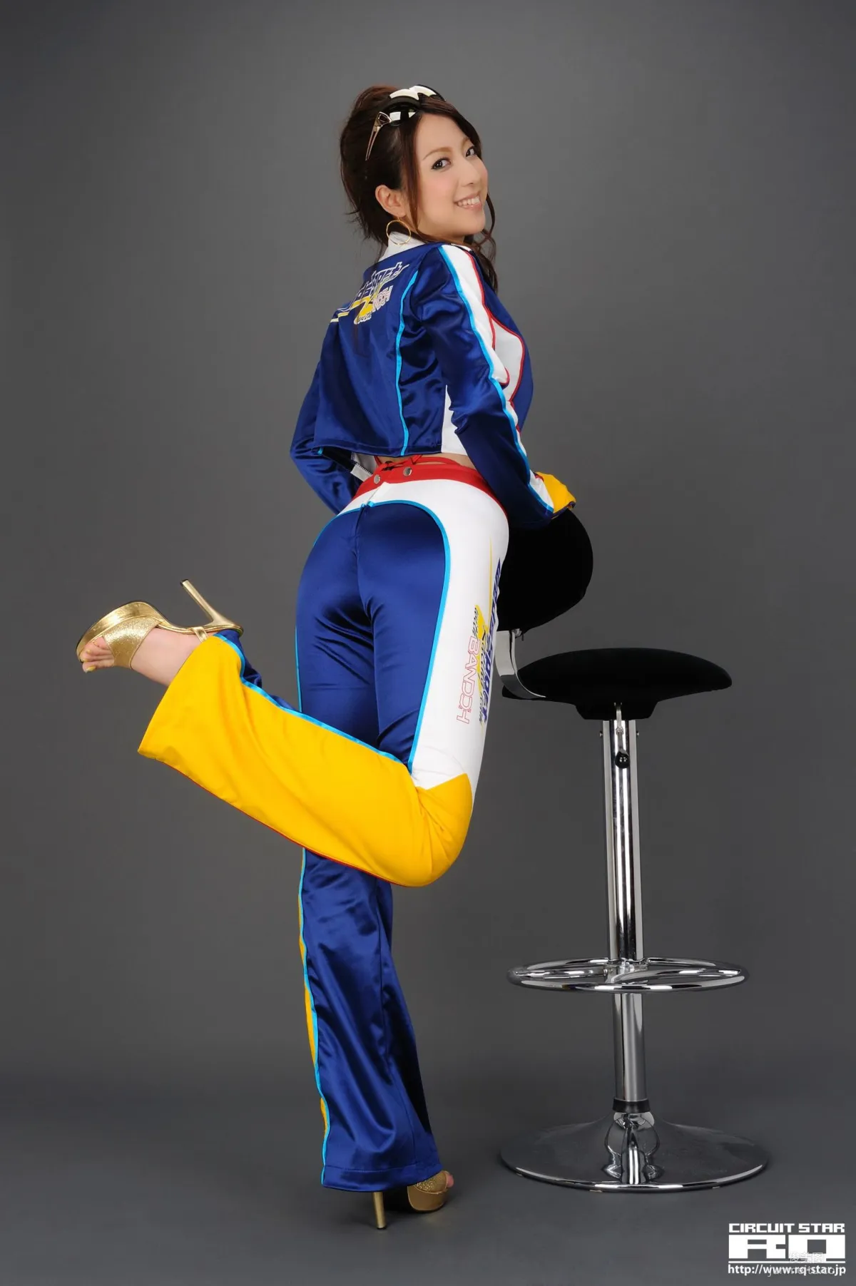 [RQ-STAR] NO.00301 橫山かおり Race Queen 寫真集 46