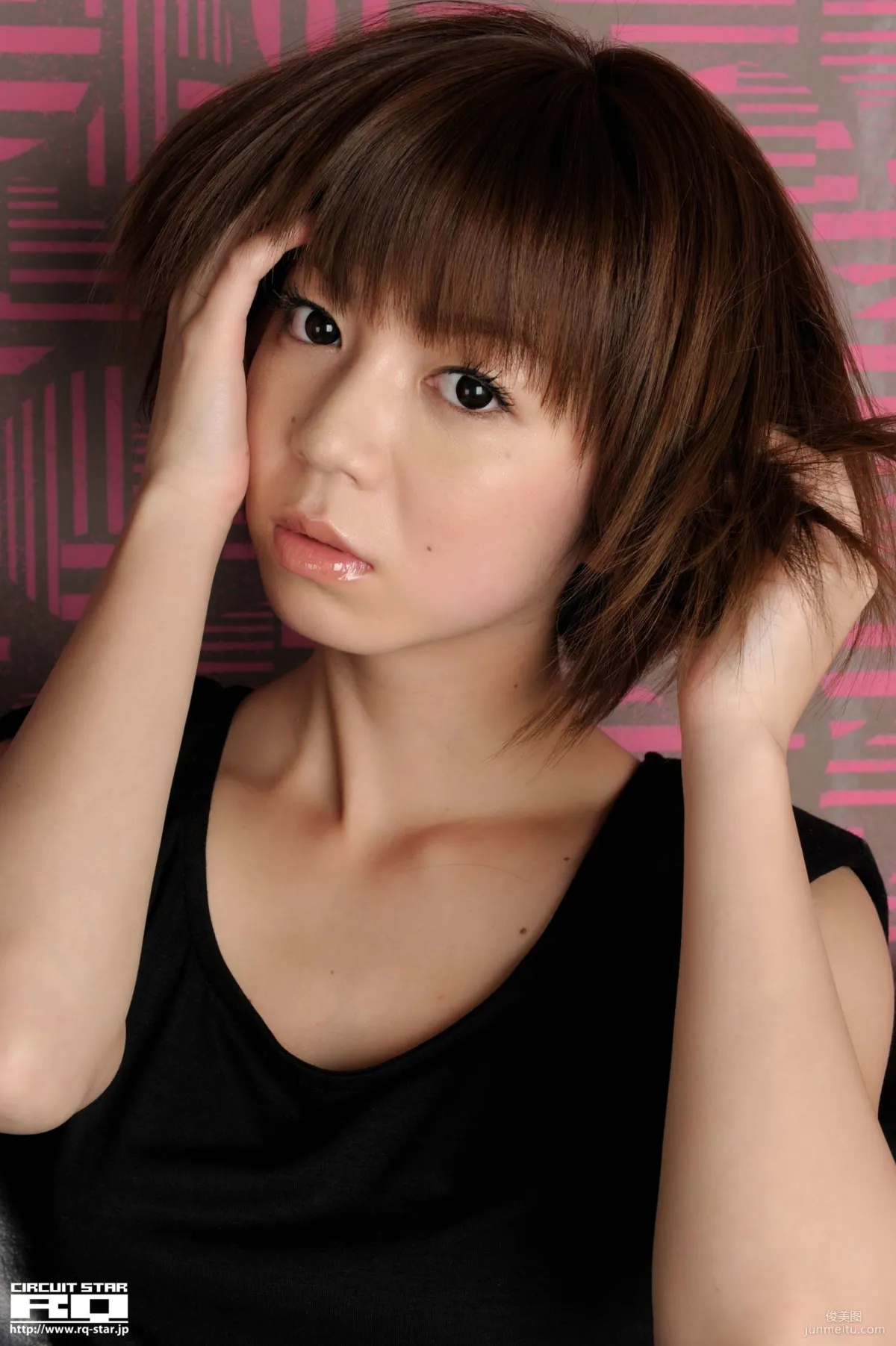 [RQ-STAR] NO.00304 水野ちはる Private Dress 短發黑絲美女寫真集 135
