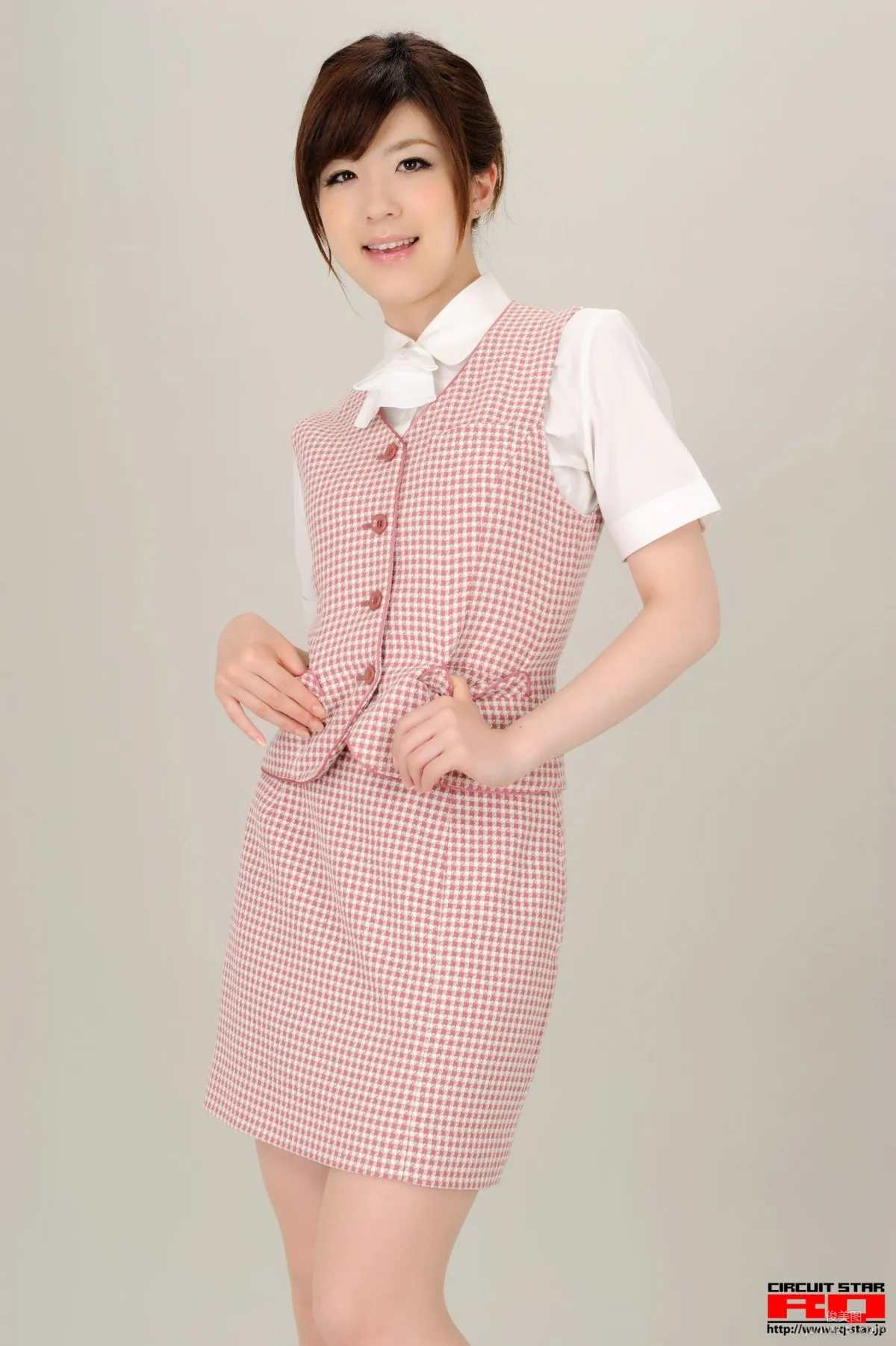 [RQ-STAR] NO.00365 荒木よし穂 Office Lady 辦公室女郎 寫真集 7
