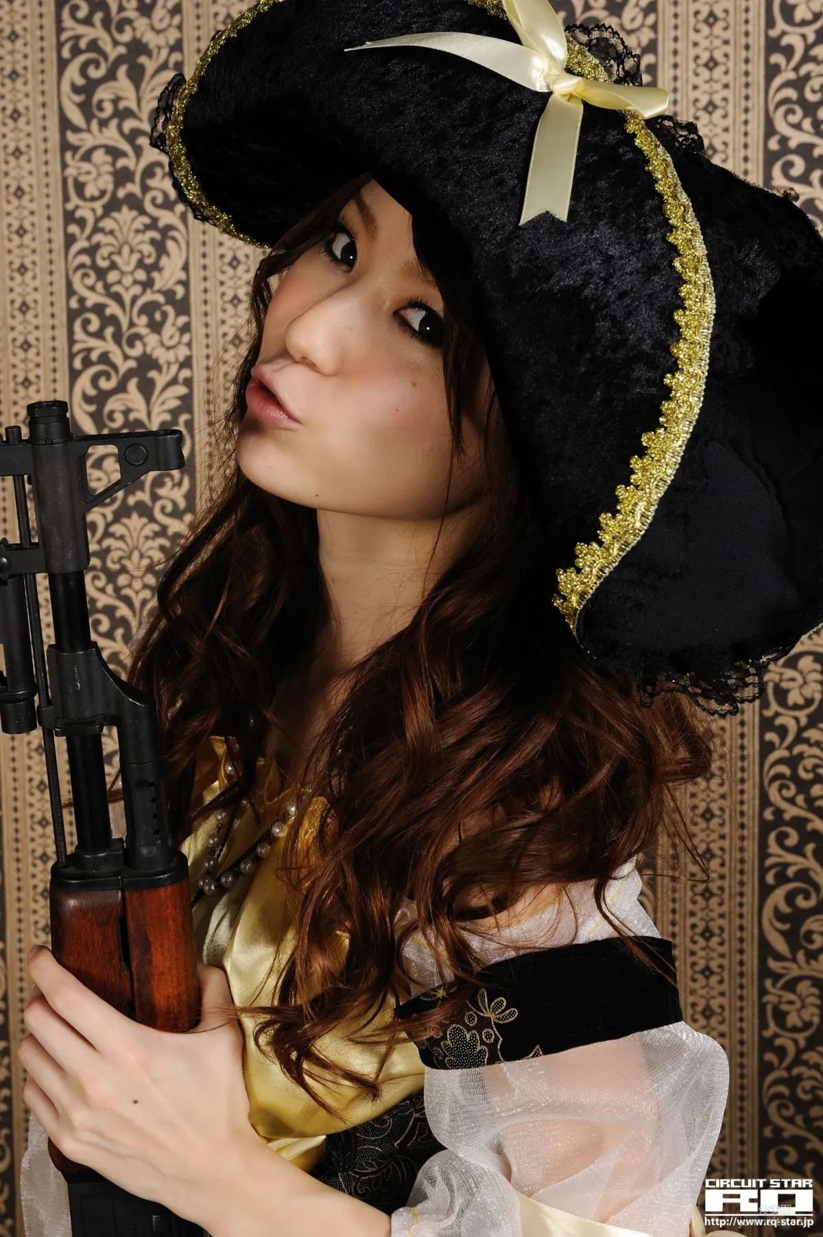 [RQ-STAR] NO.00417 Shihomi Ogoshi 小越しほみ Pirate Costume 絲襪美腿寫真集 25