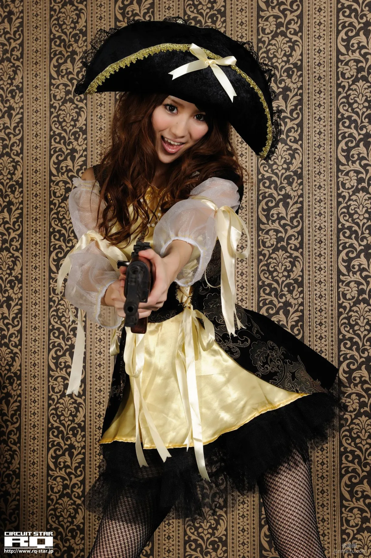 [RQ-STAR] NO.00417 Shihomi Ogoshi 小越しほみ Pirate Costume 絲襪美腿寫真集 20