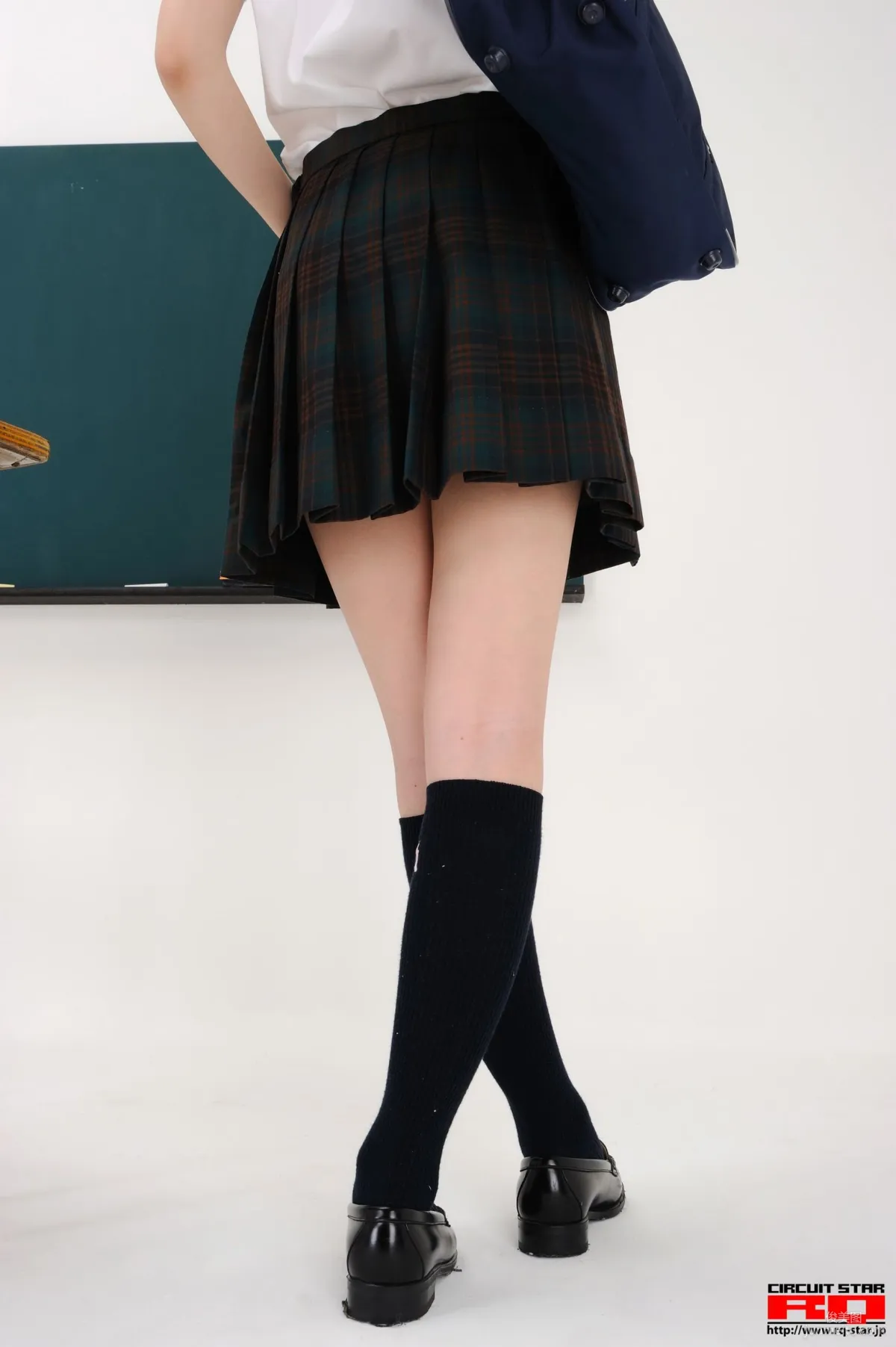 [RQ-STAR] NO.00378 生田晴香 School Girl 寫真集 14