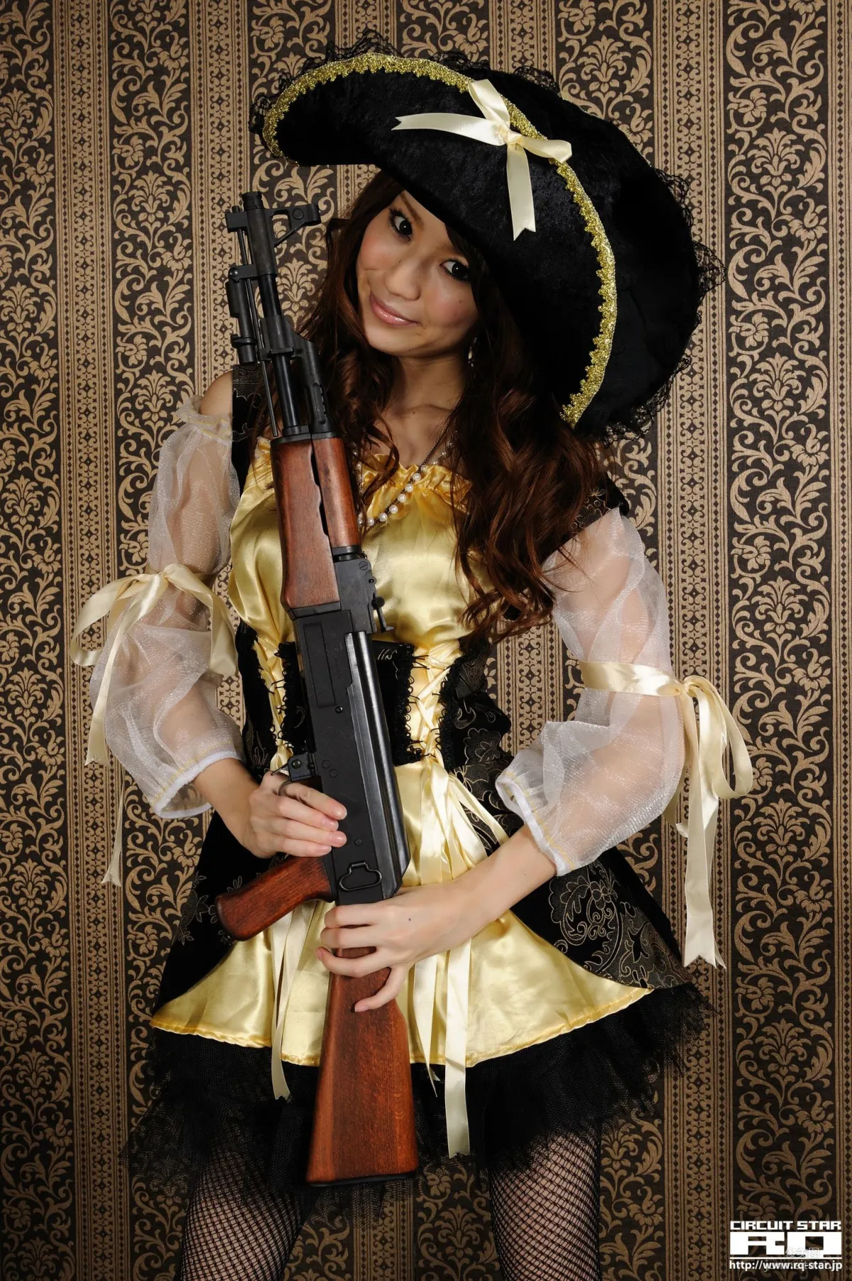 [RQ-STAR] NO.00417 Shihomi Ogoshi 小越しほみ Pirate Costume 絲襪美腿寫真集 16