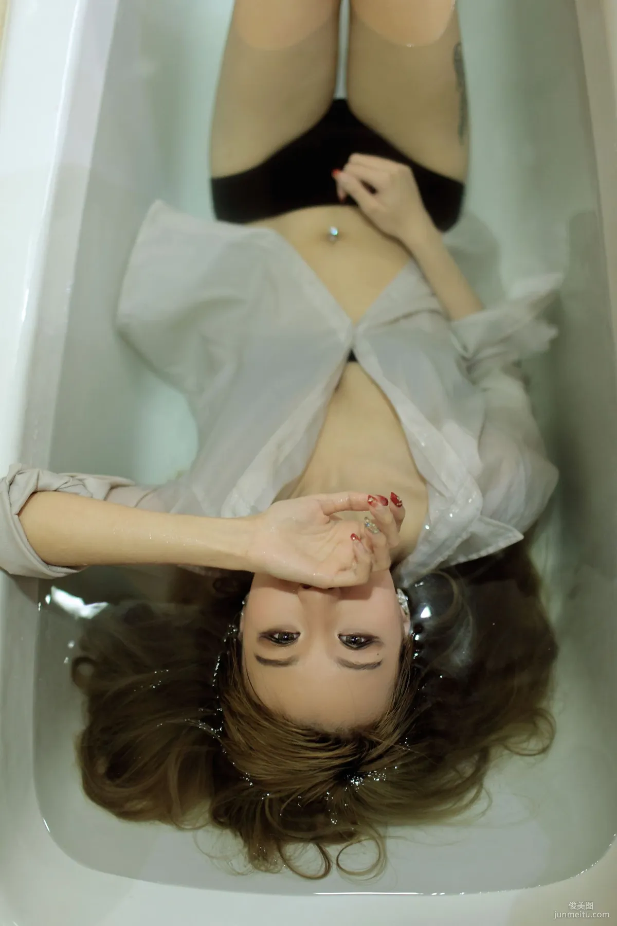 Wen Wen: TGOD photo 59